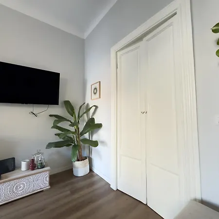 Corte Di Mi - Station & Loreto, Appartement